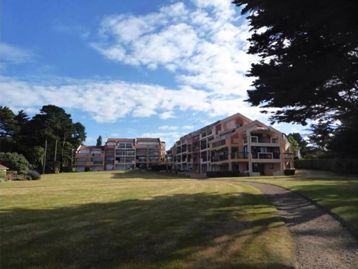 Appartement En Rdc Avec Terrasse Face A La Mer Pornic Eksteriør bilde