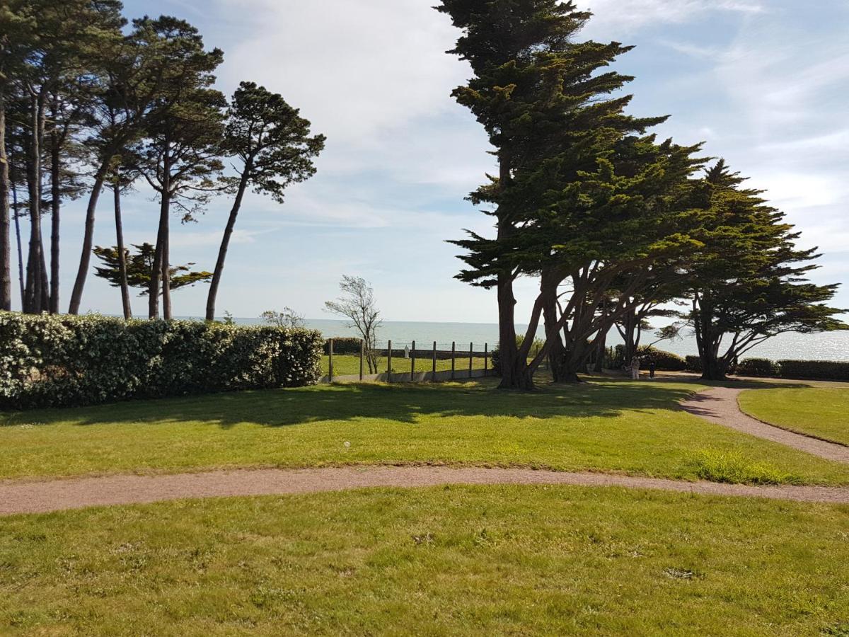 Appartement En Rdc Avec Terrasse Face A La Mer Pornic Eksteriør bilde